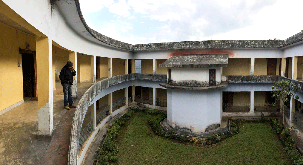 India101.gif